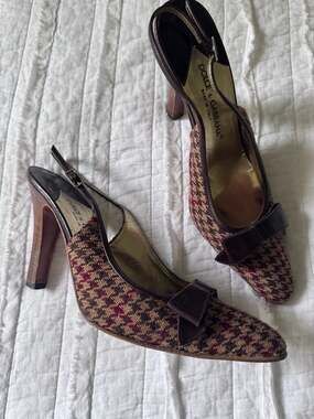 Dolce & Gabbana Vintage Houndstooth Tweed Slingback Pumps with Bow Size 37.5
